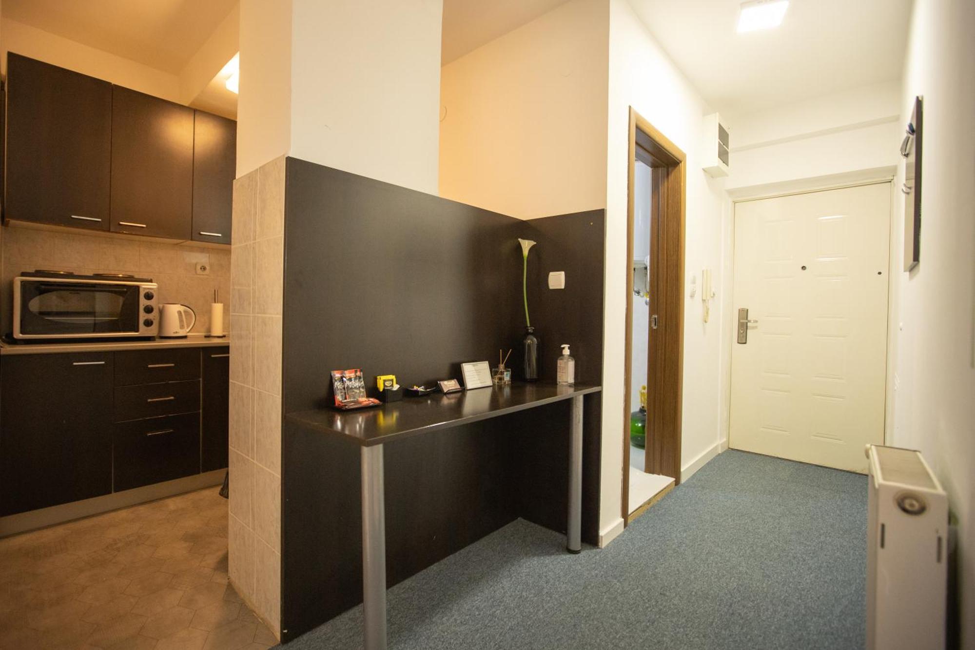 Apartman 4 *